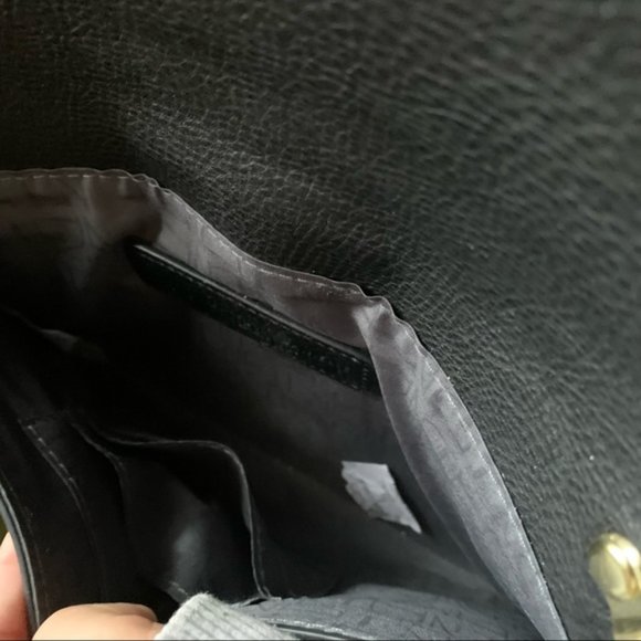 Harry Potter Women’s Black Red Gryffindor Logo Chain Bag Brand New - Picture 3 of 8